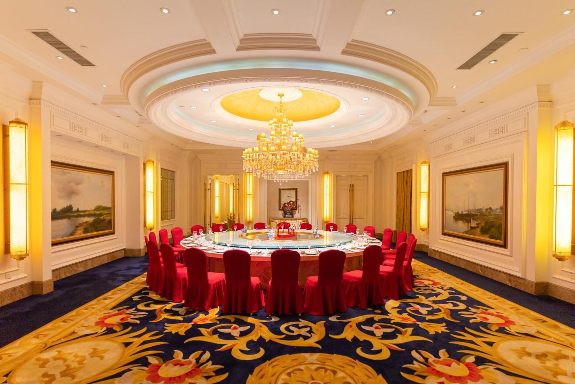 Ramada Plaza Optics Valley Hotel Wuhan Buitenkant foto
