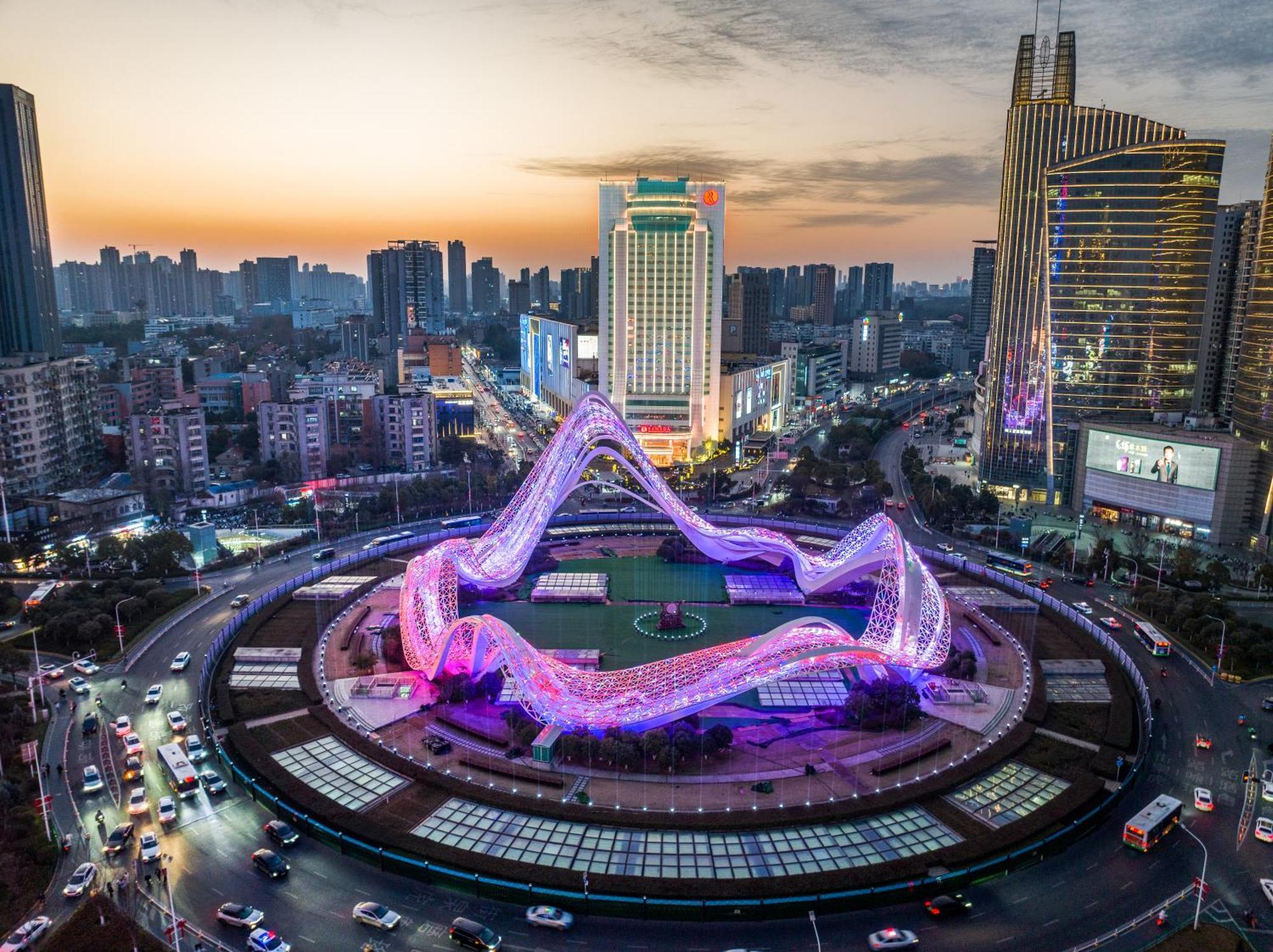 Ramada Plaza Optics Valley Hotel Wuhan Buitenkant foto